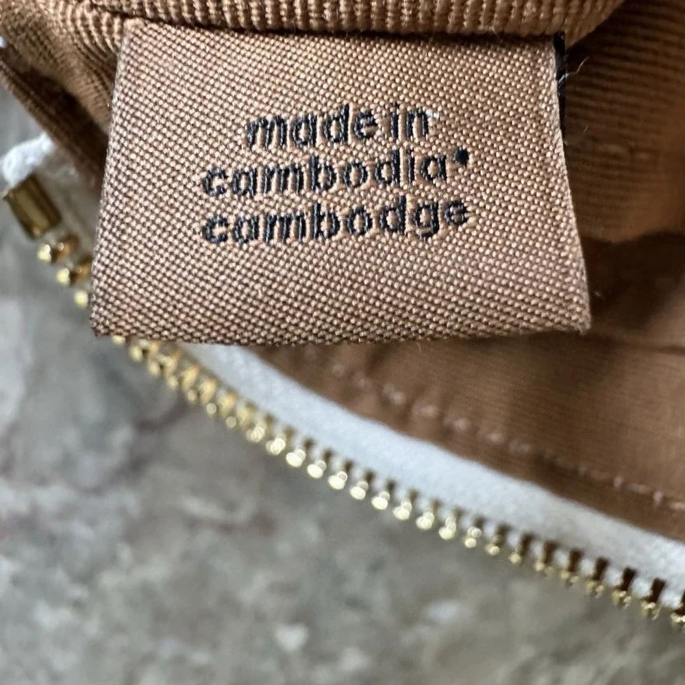 Coach Women's Zip Wristlet Wallet Pouch Beige Solid Logo Inner Pockets